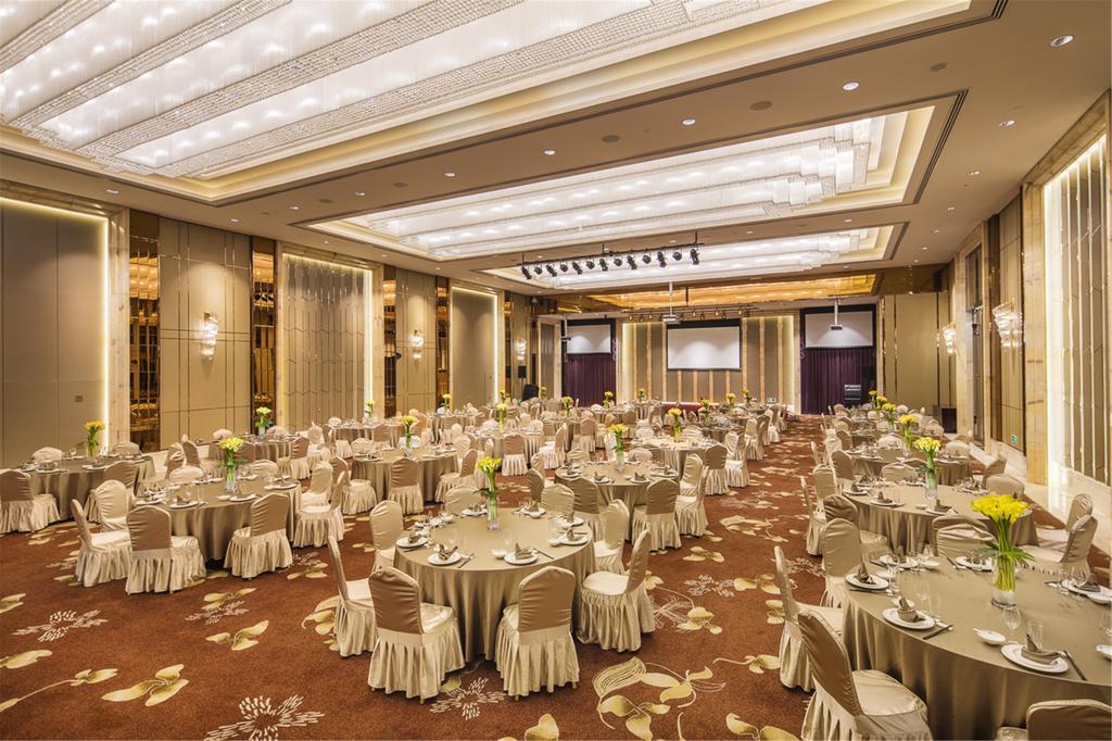 Royal Century Hotel Shanghai Esterno foto